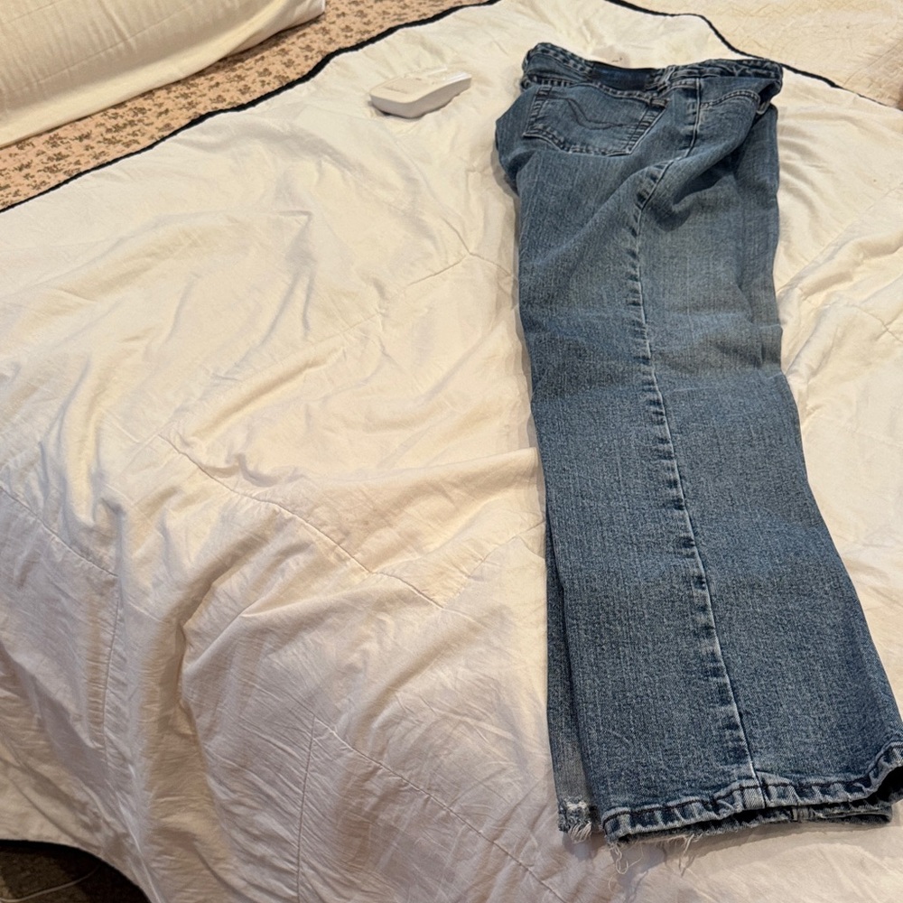 Harley-Davidson Blue Denim Bootcut Jeans with Brown Leather Patch - Picture 4 of 9